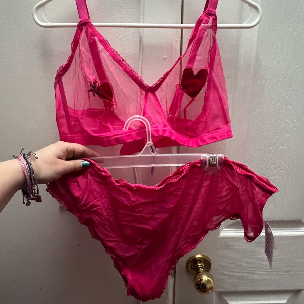 SAVAGE X FENTY 2019 VALENTINES
